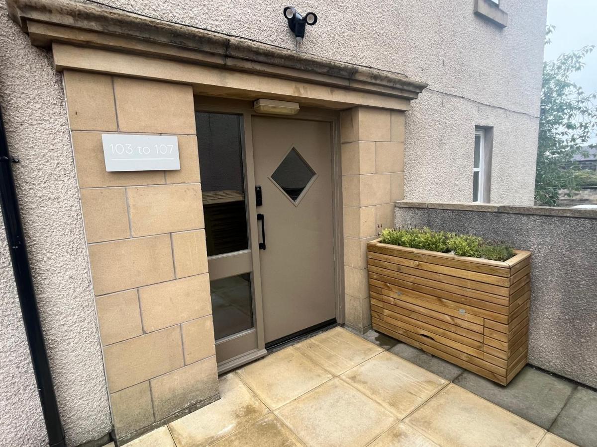 Premium Executive Apartment In Dunfermline Exterior photo